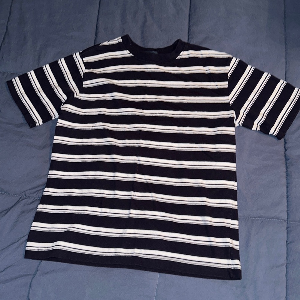 Y shirt